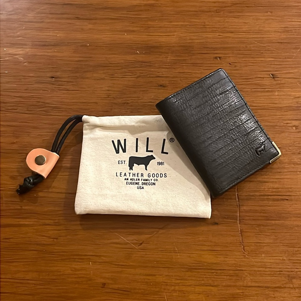 Will Leather Goods Bi Fold Wallet Card Case Black new